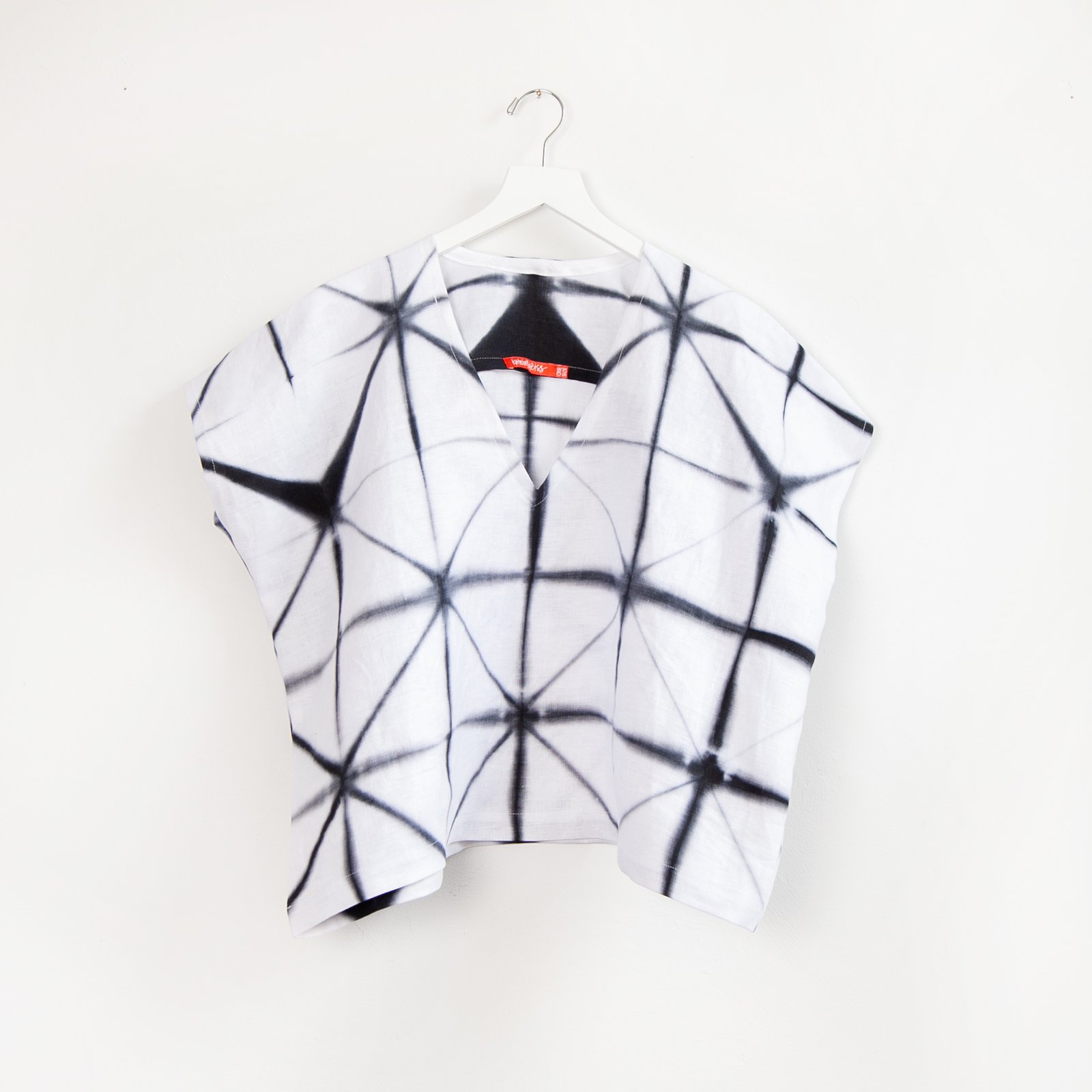 B+W LATTICE TOP | Katrin Reifeiss